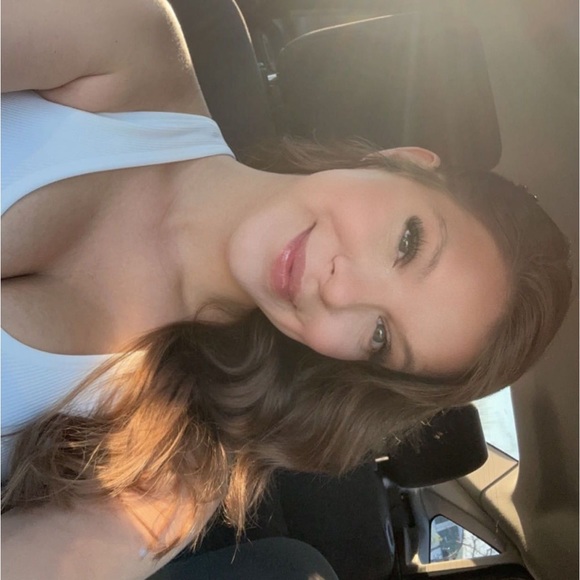 Meet your Posher, Samantha - Picture 1 of 1